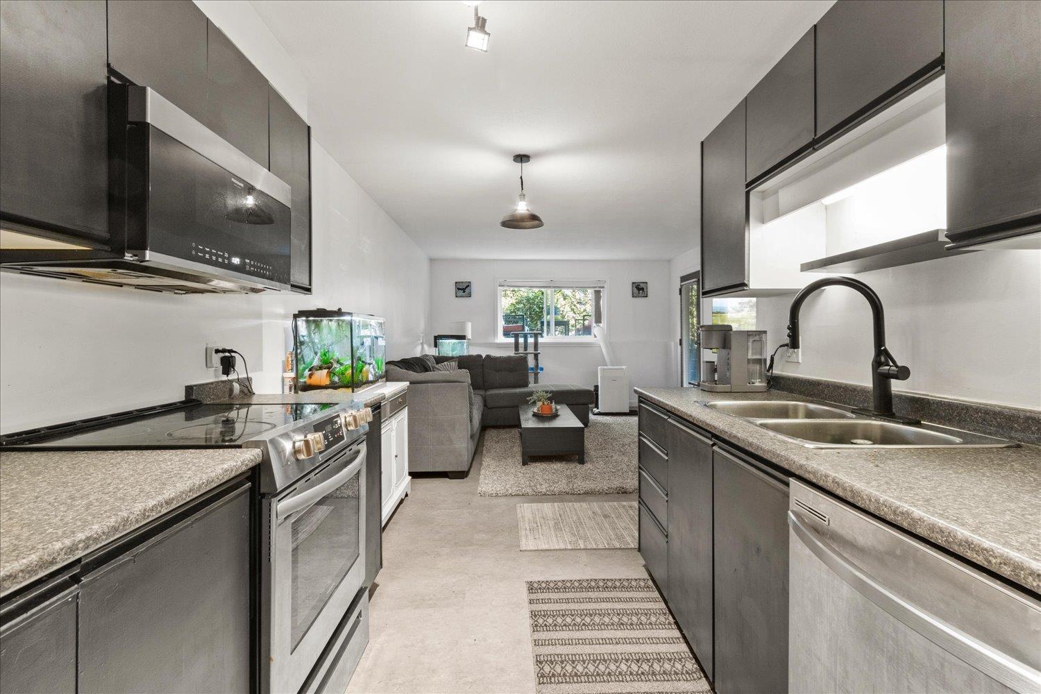 111 7694 EVANS ROAD, Sardis West Vedder, Chilliwack