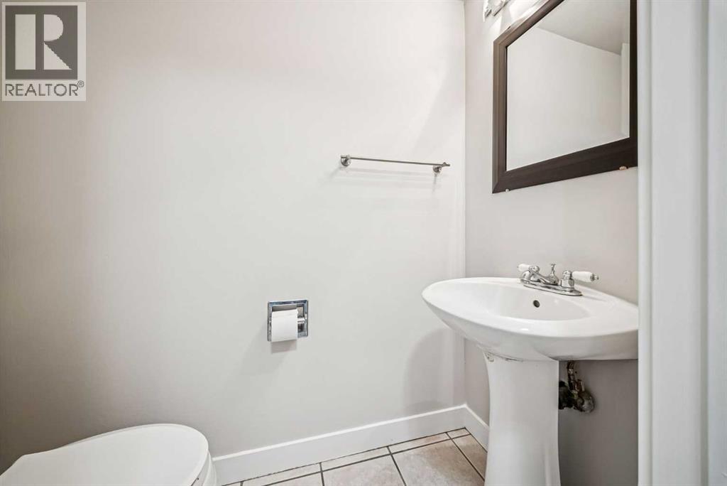 Single Family House for Sale in   Pensacola Crescent SE Penbrooke Meadows Calgary 