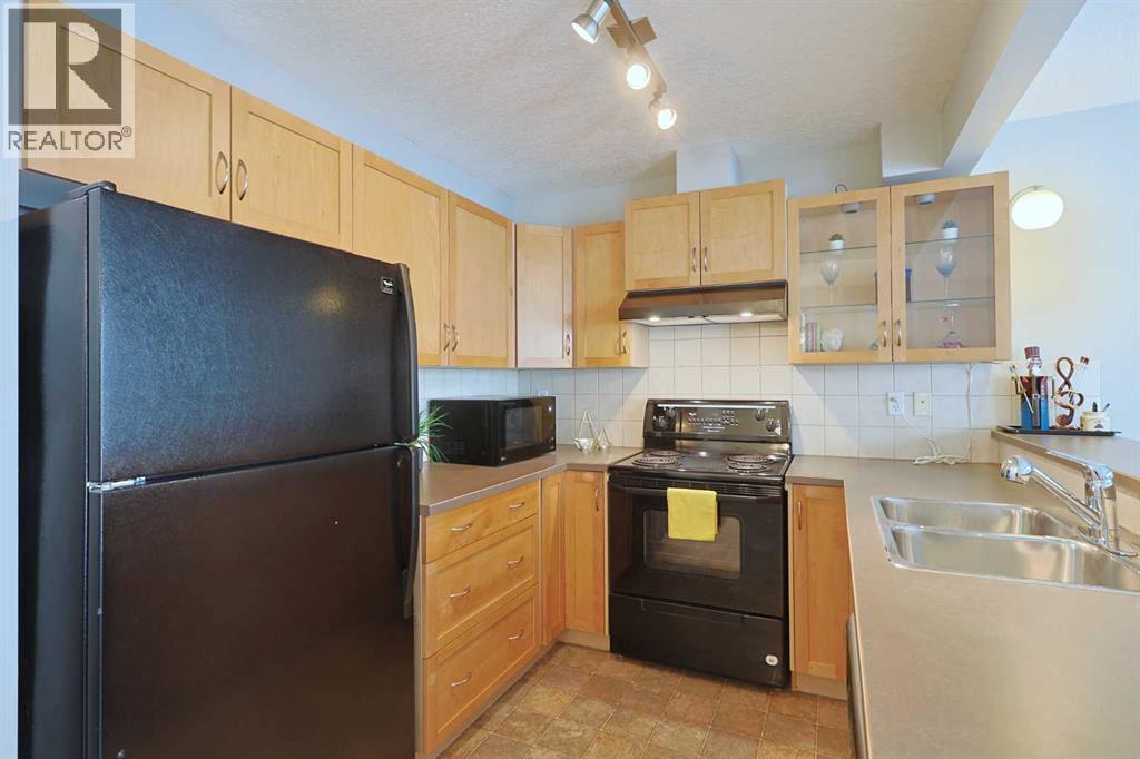 Single Family House for Sale in  Country Village Cape NE Country Hills Village Calgary 