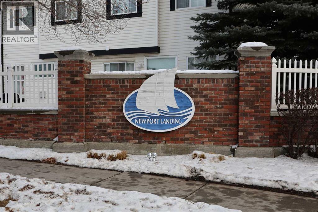 Single Family House for Sale in  Country Village Cape NE Country Hills Village Calgary 