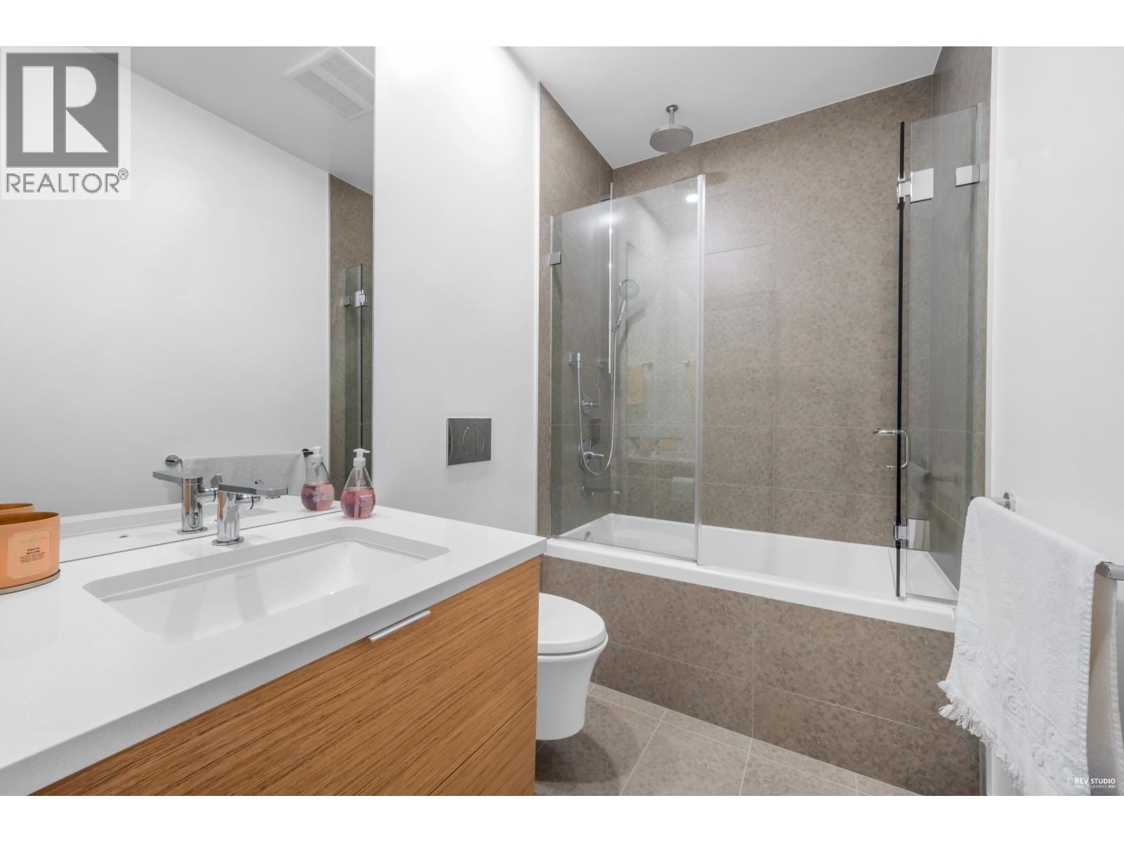 101 6699 NELSON AVENUE, West Vancouver