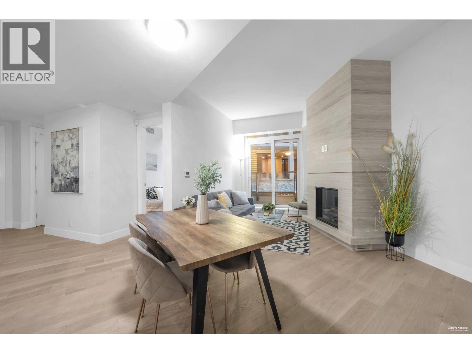 101 6699 NELSON AVENUE, West Vancouver