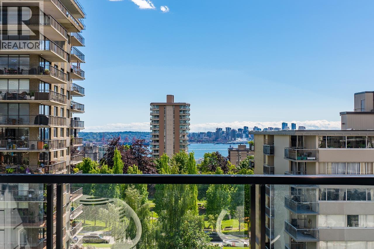 403 108 E 8TH STREET, North Vancouver