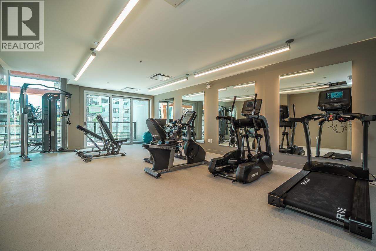 403 108 E 8TH STREET, North Vancouver