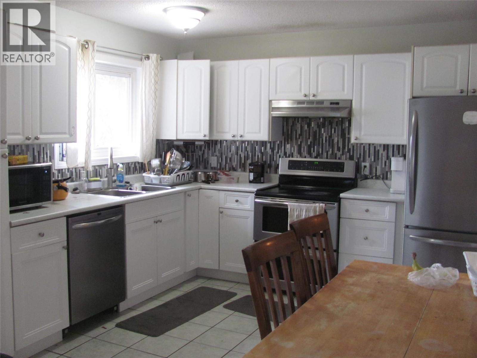 5605 Willow Drive - 4