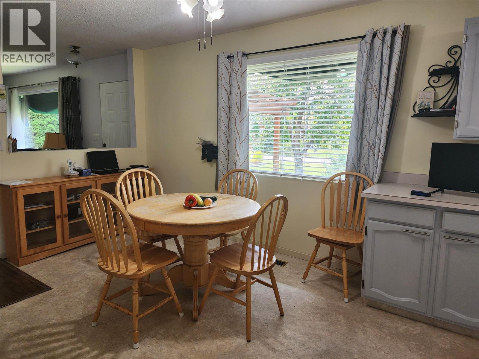 6210 York Road, Grand Forks