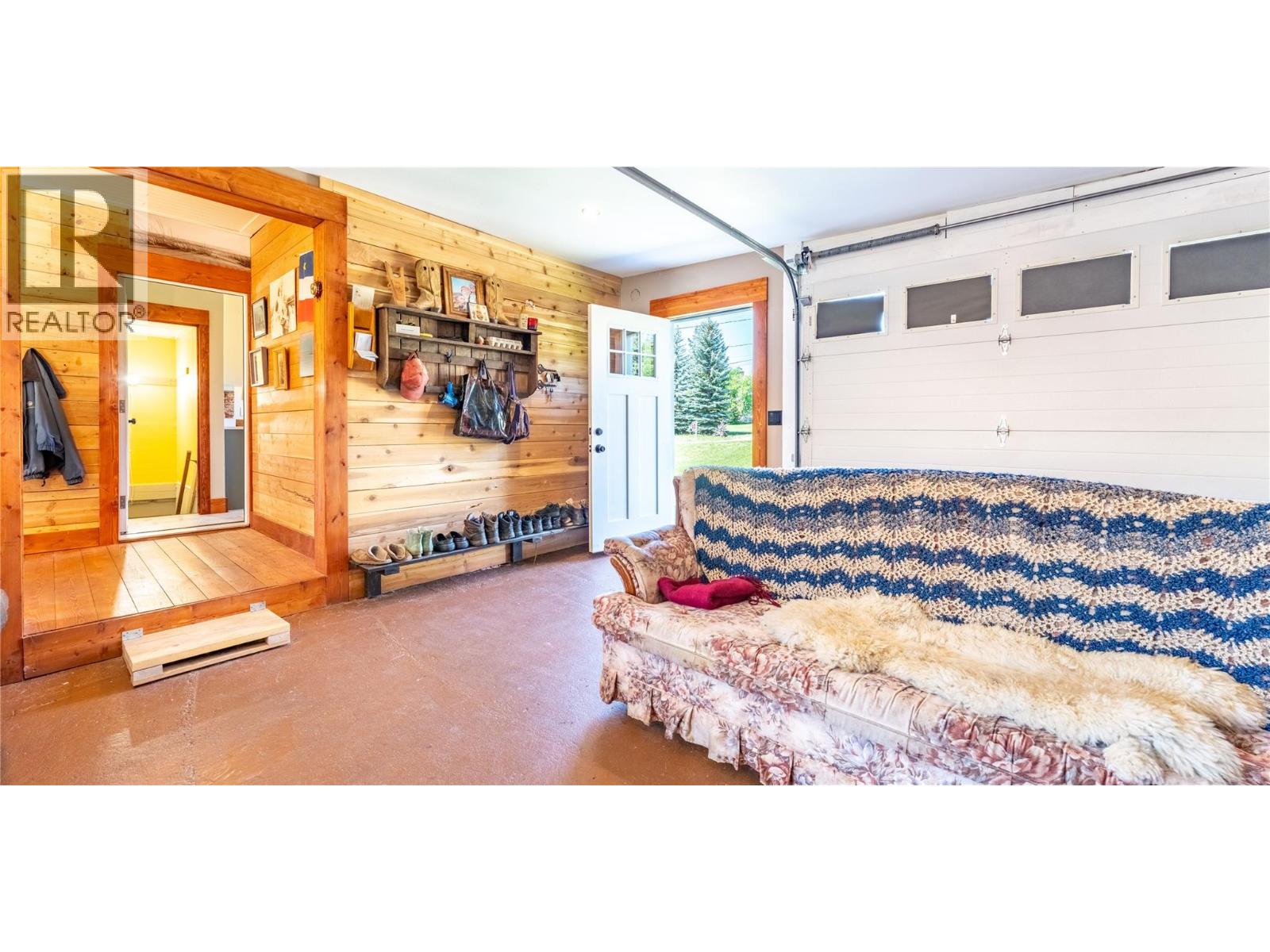 216 27TH Avenue, Creston