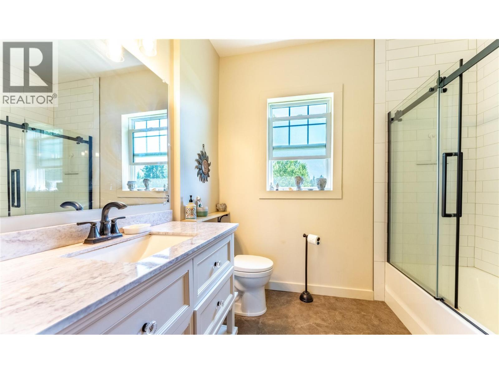 216 27TH Avenue, Creston