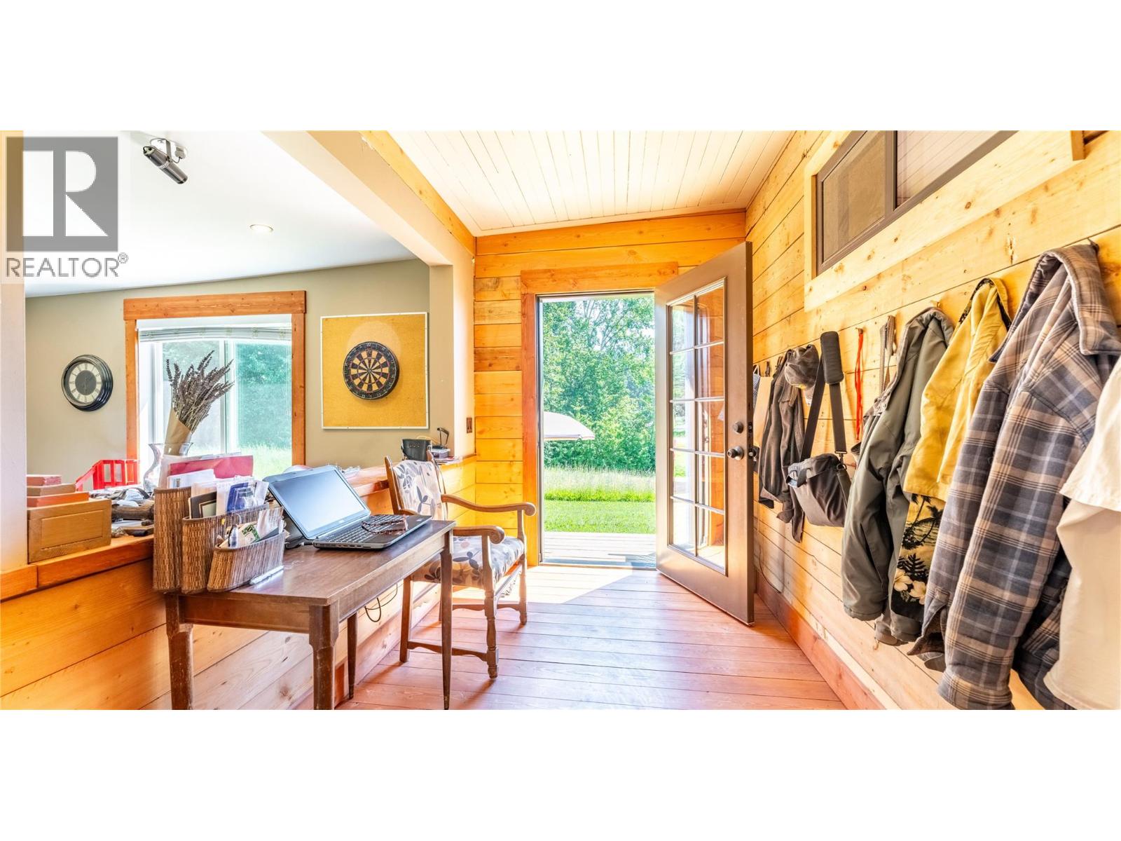 216 27TH Avenue, Creston