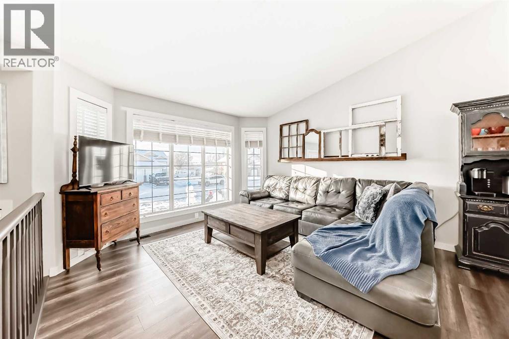 37 Heartland Crescent, Penhold