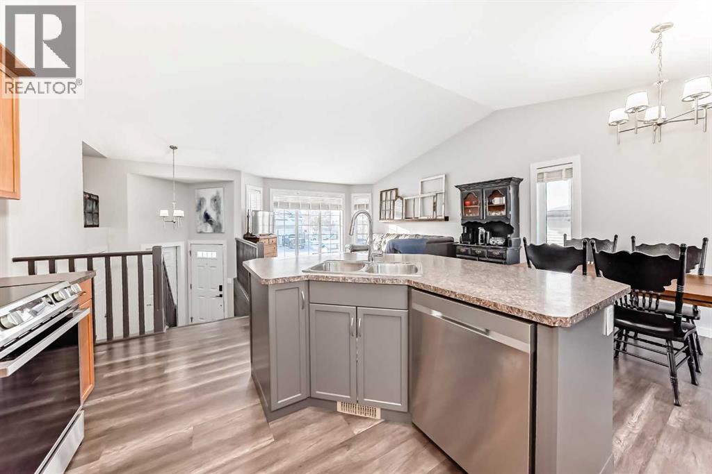 37 Heartland Crescent, Penhold