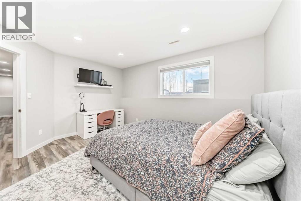 37 Heartland Crescent, Penhold