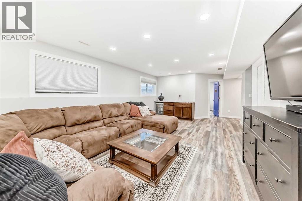 37 Heartland Crescent, Penhold