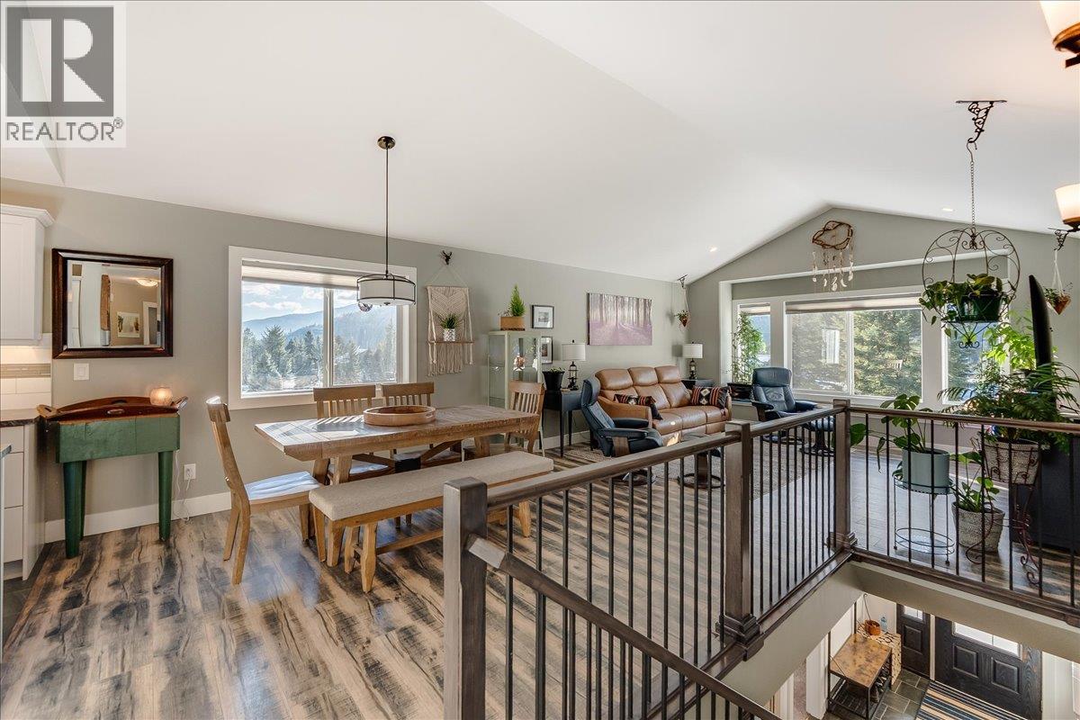 1953 SANDY Road, Castlegar