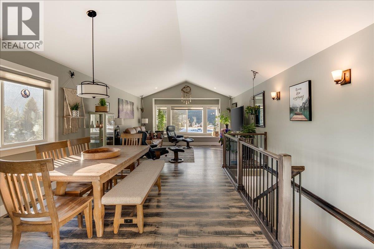 1953 SANDY Road, Castlegar