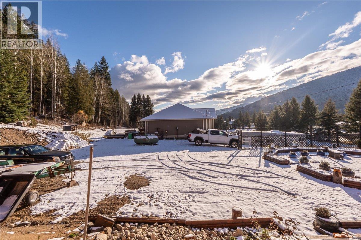 1953 SANDY Road, Castlegar