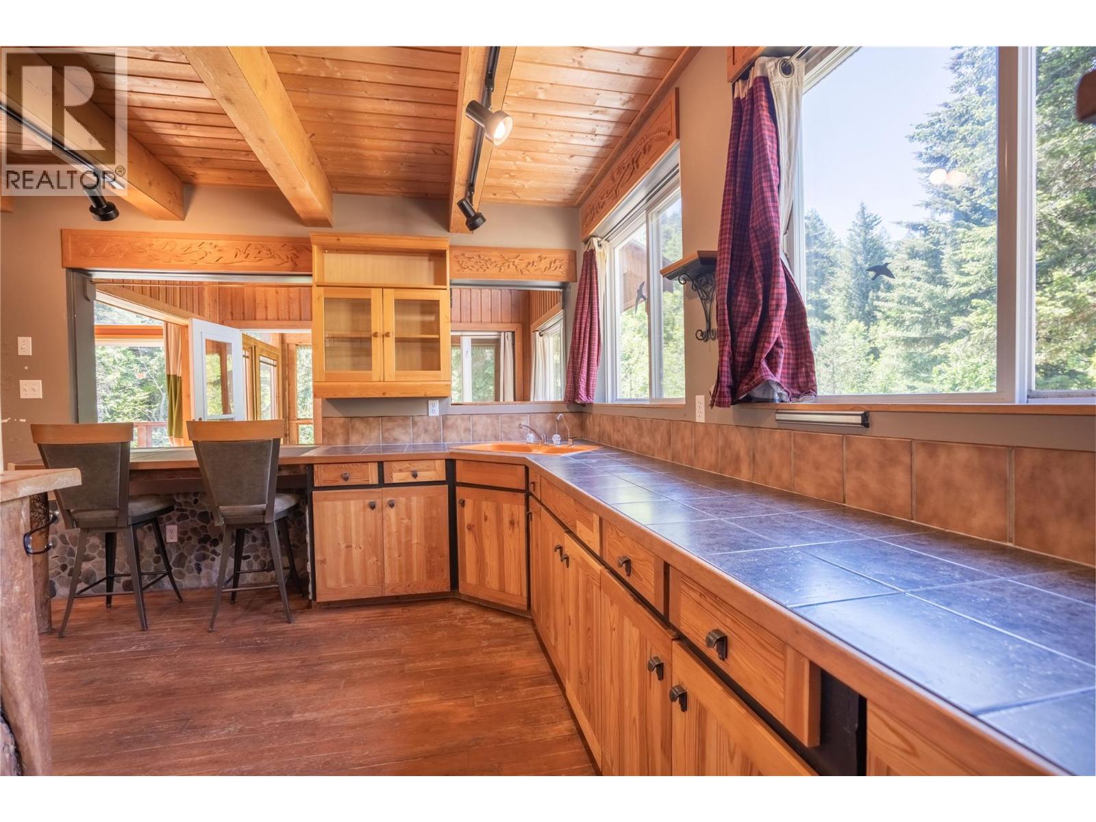 1907 Green Mountain Road, Penticton