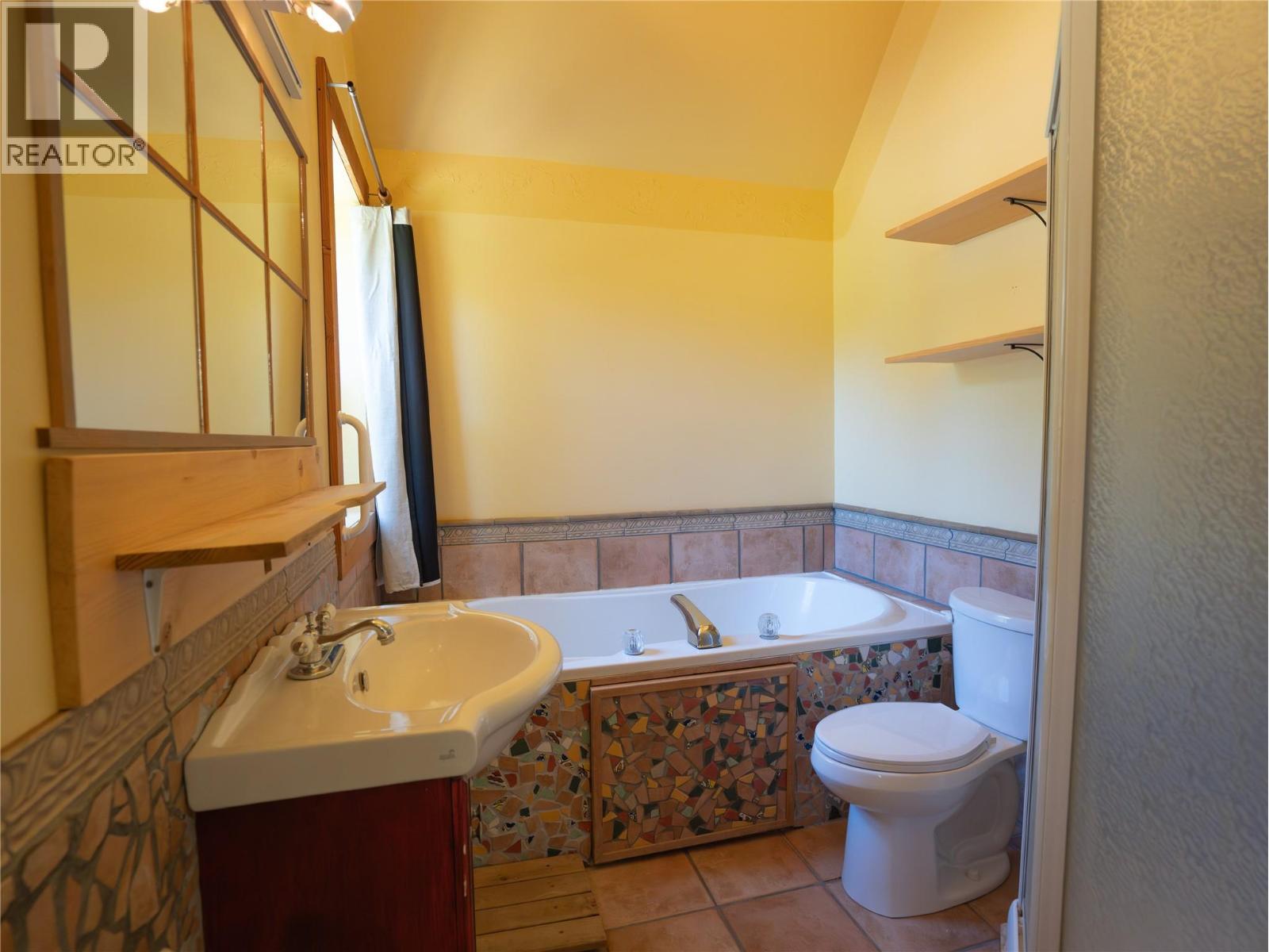 1907 Green Mountain Road, Penticton