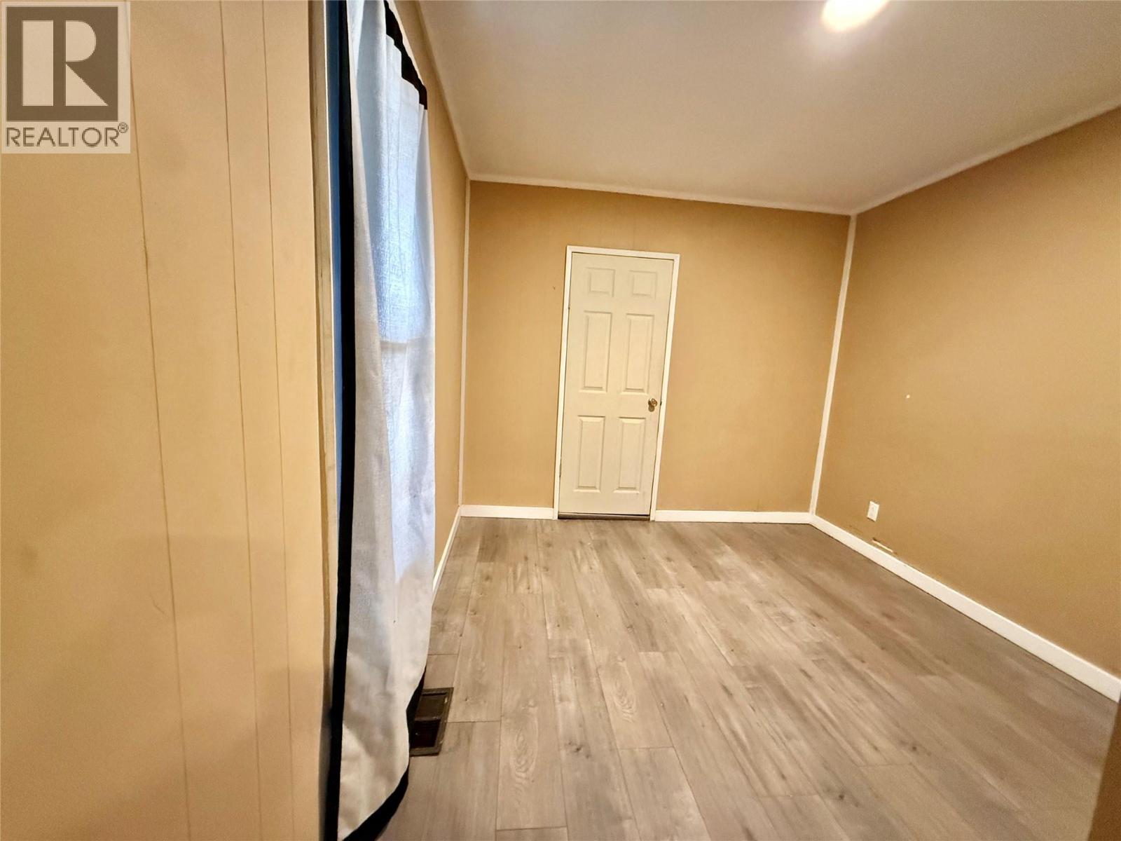 1442 Tamarac Avenue, Trail