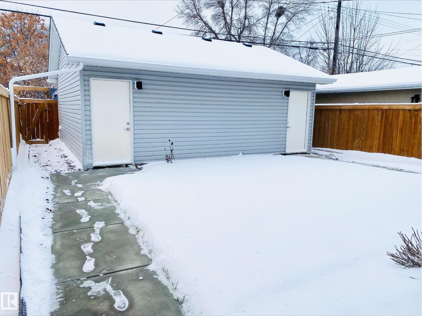 #1 11326 95A ST NW, Edmonton