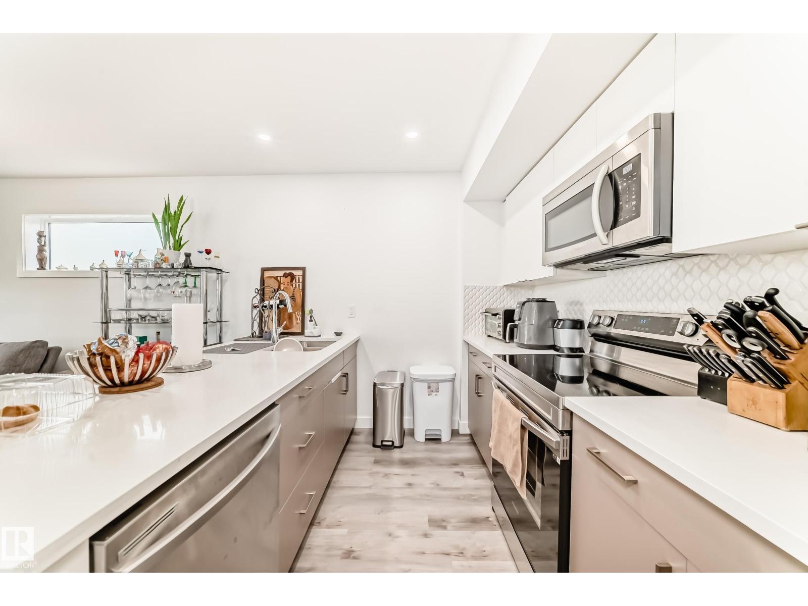 #1 11326 95A ST NW, Edmonton