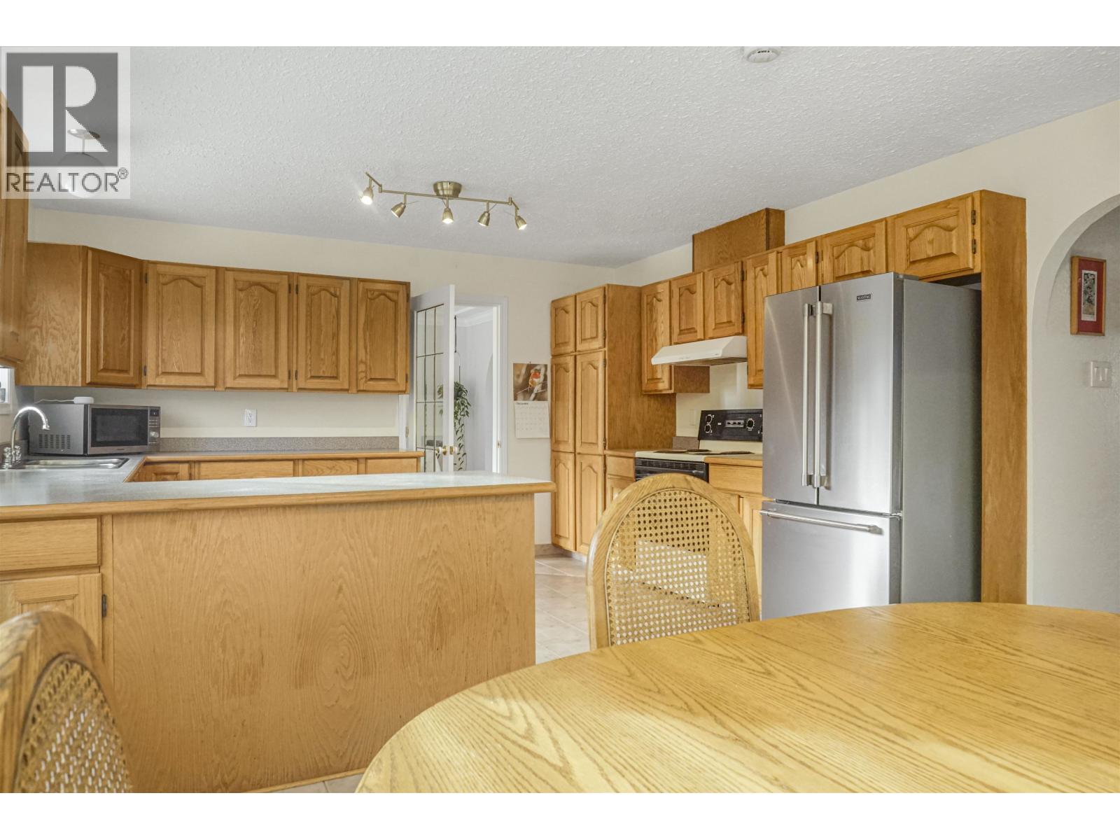 140 SMITH STREET, Kitimat