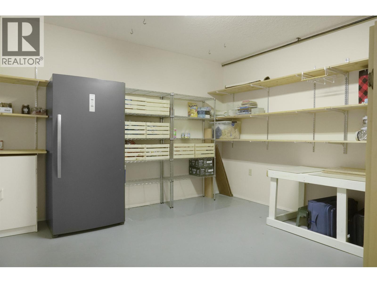 140 SMITH STREET, Kitimat