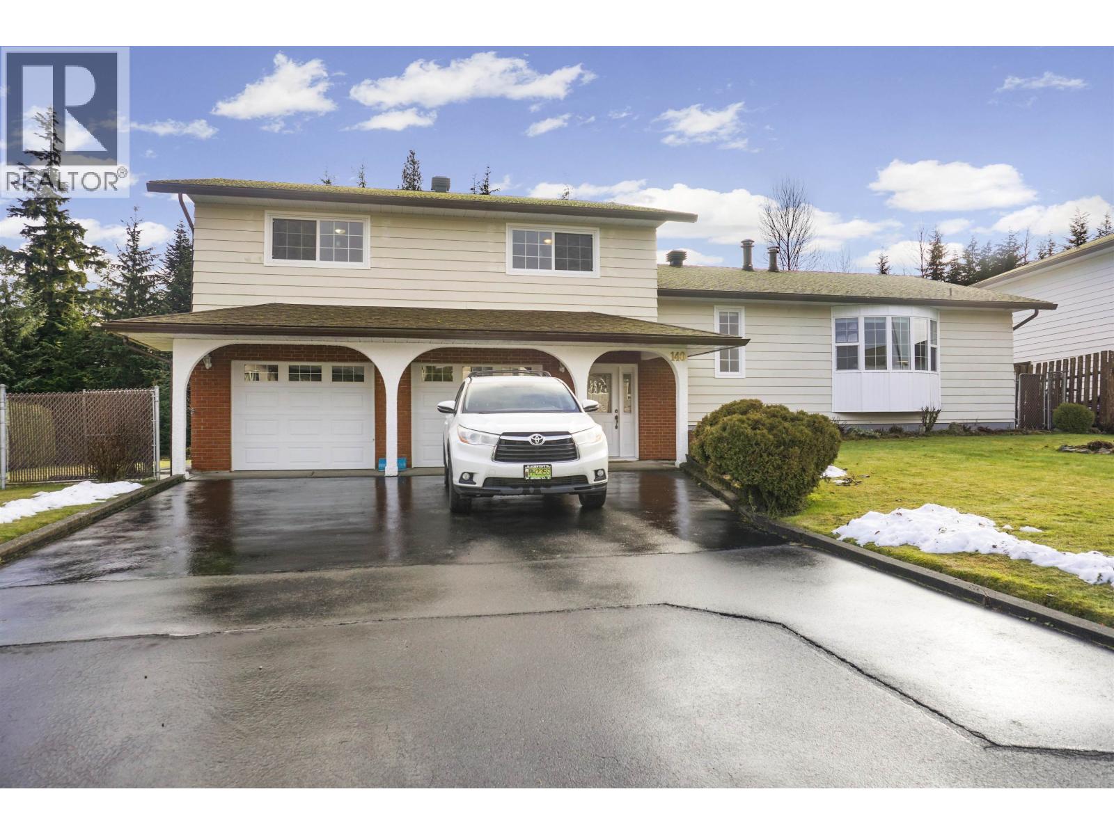 140 SMITH STREET, Kitimat