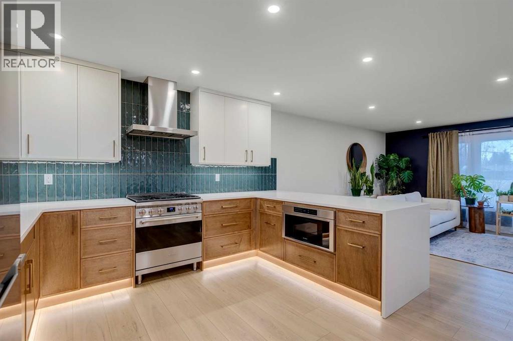 Single Family House for Sale in  Lake Ontario Drive SE Lake Bonavista Calgary 