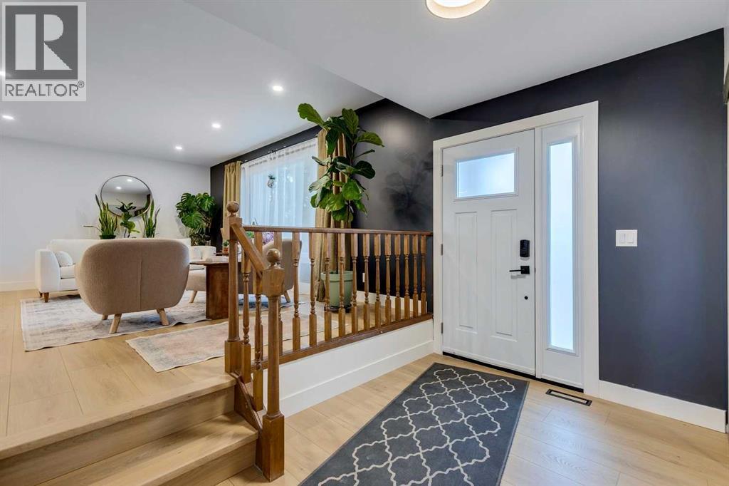 Single Family House for Sale in  Lake Ontario Drive SE Lake Bonavista Calgary 