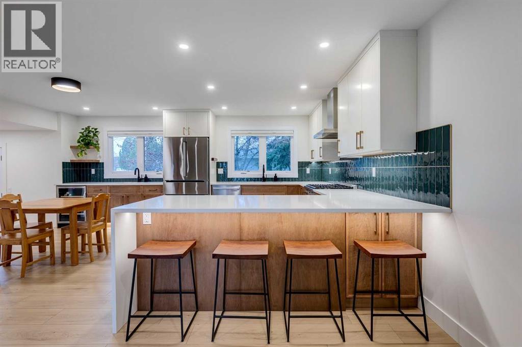 Single Family House for Sale in  Lake Ontario Drive SE Lake Bonavista Calgary 