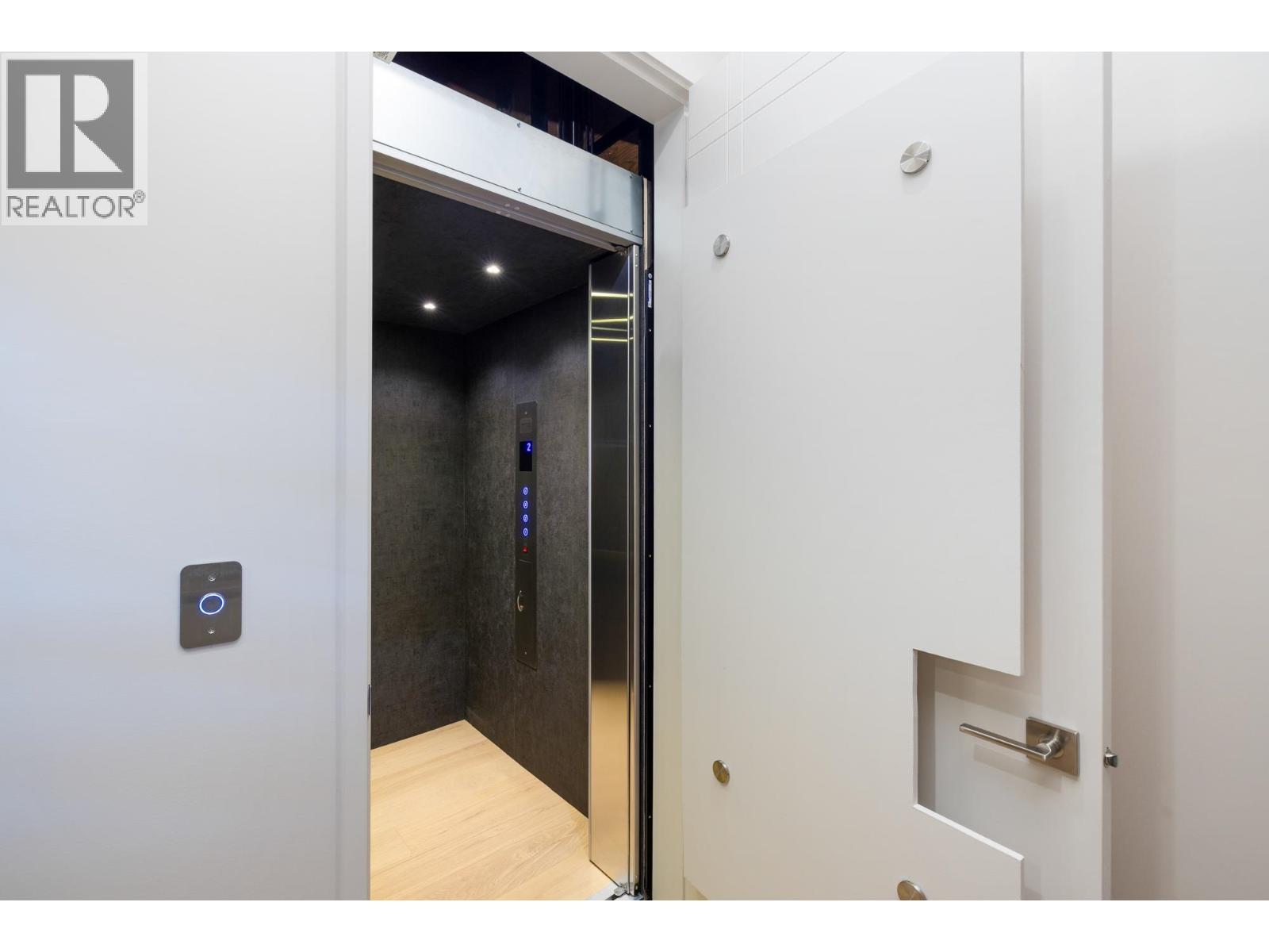 620 KENWOOD ROAD, West Vancouver