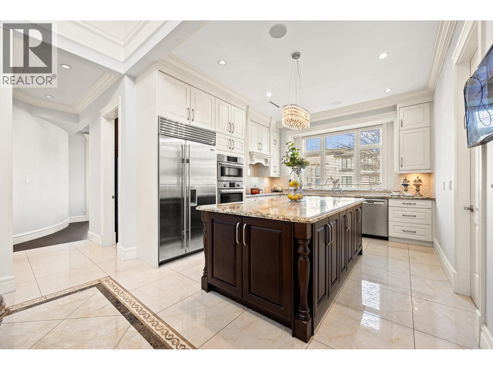 6100 RIVERDALE Drive, Richmond