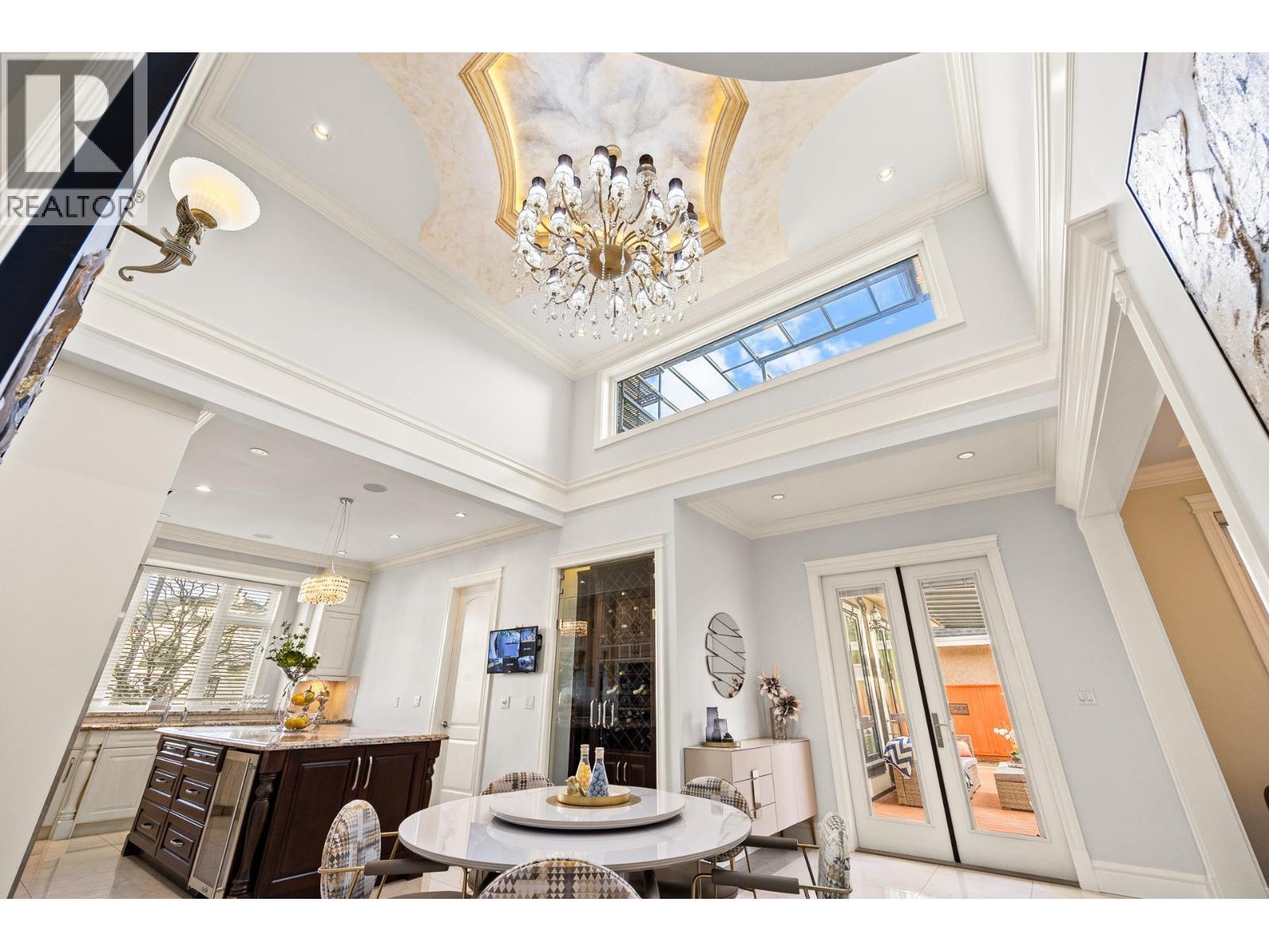 6100 RIVERDALE Drive, Richmond