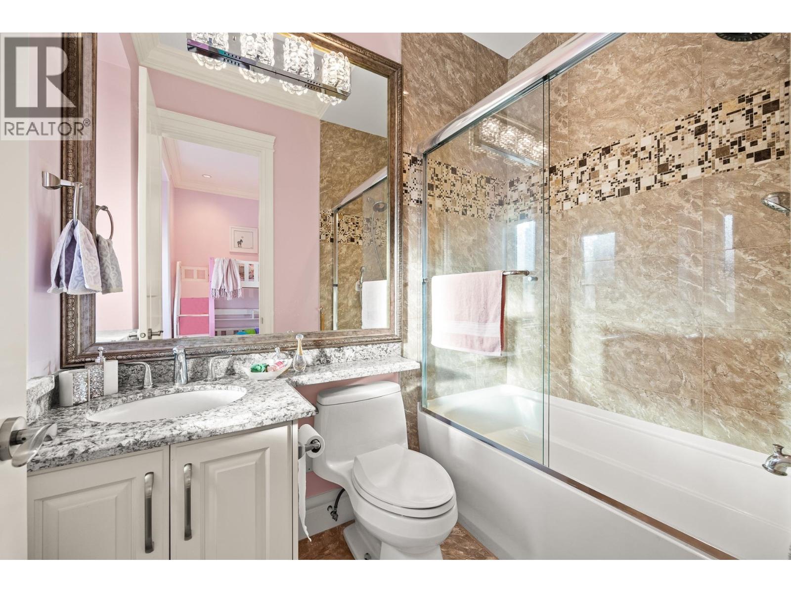 6100 RIVERDALE Drive, Richmond