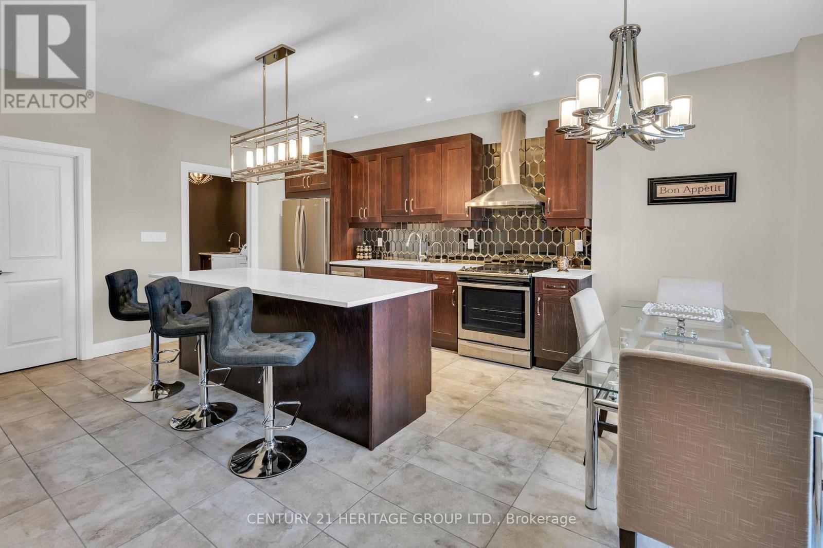 13 MABERN STREET - 13