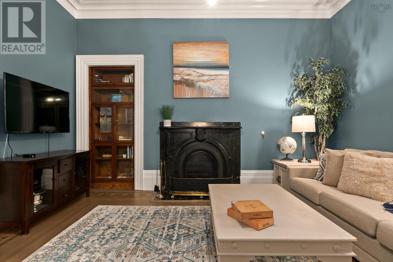 Property 15 of 50 of 202 Washington Street