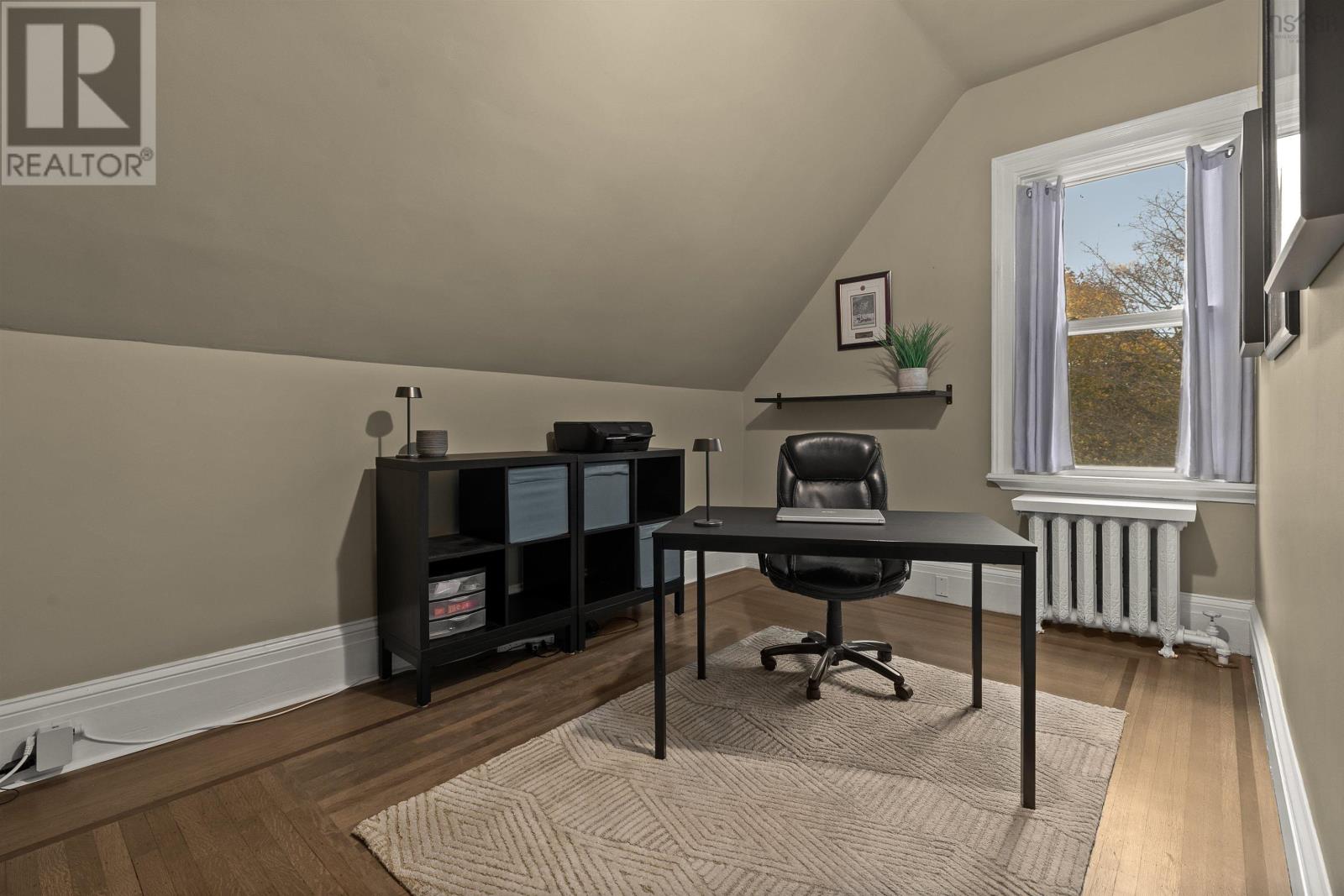 Property 31 of 50 of 202 Washington Street