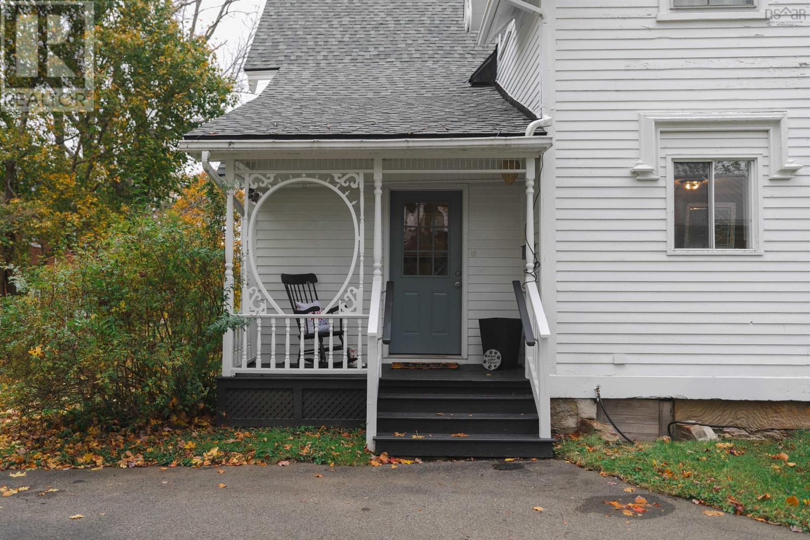 Property 38 of 50 of 202 Washington Street