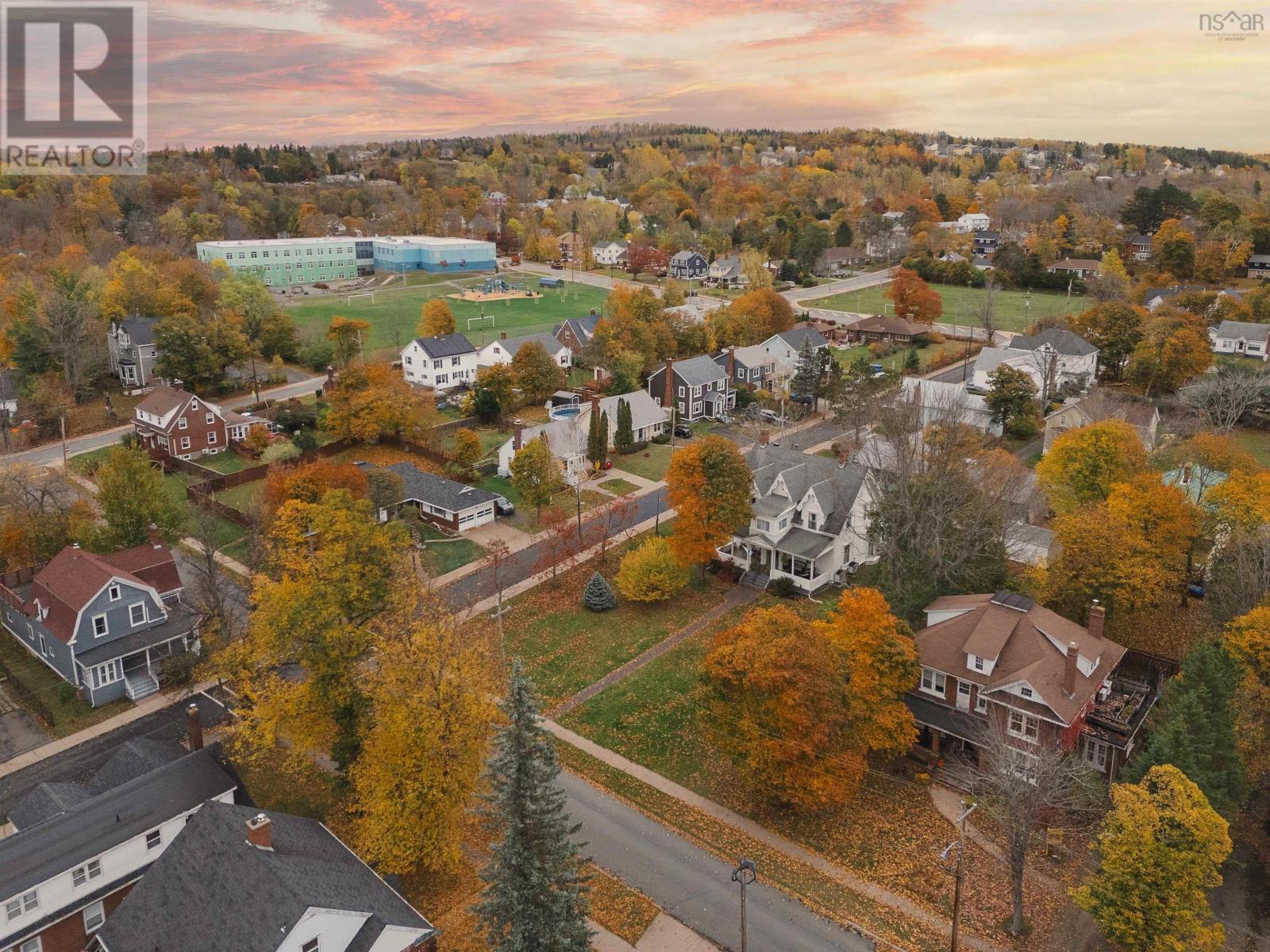 Property 44 of 50 of 202 Washington Street