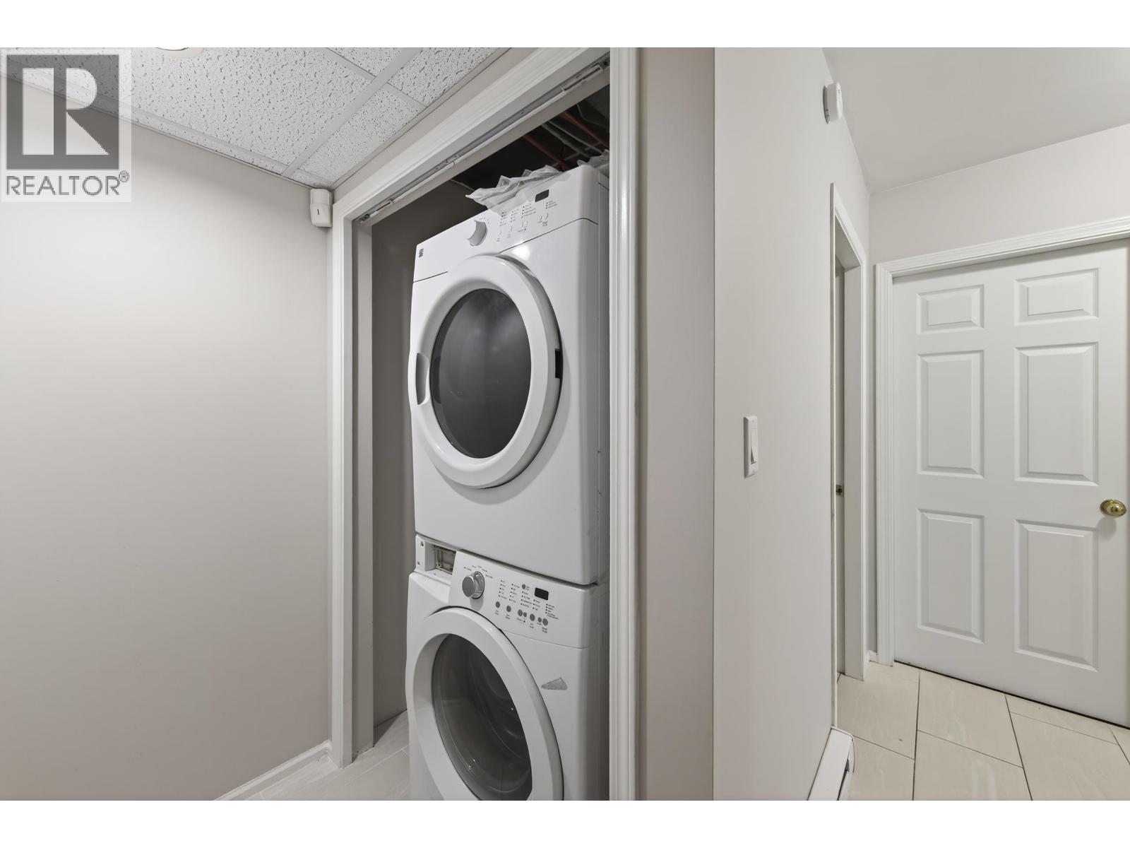 2562 FUCHSIA PLACE, Coquitlam