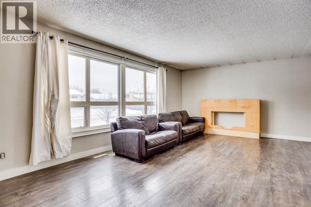 62 Birch Road, Fort McMurray