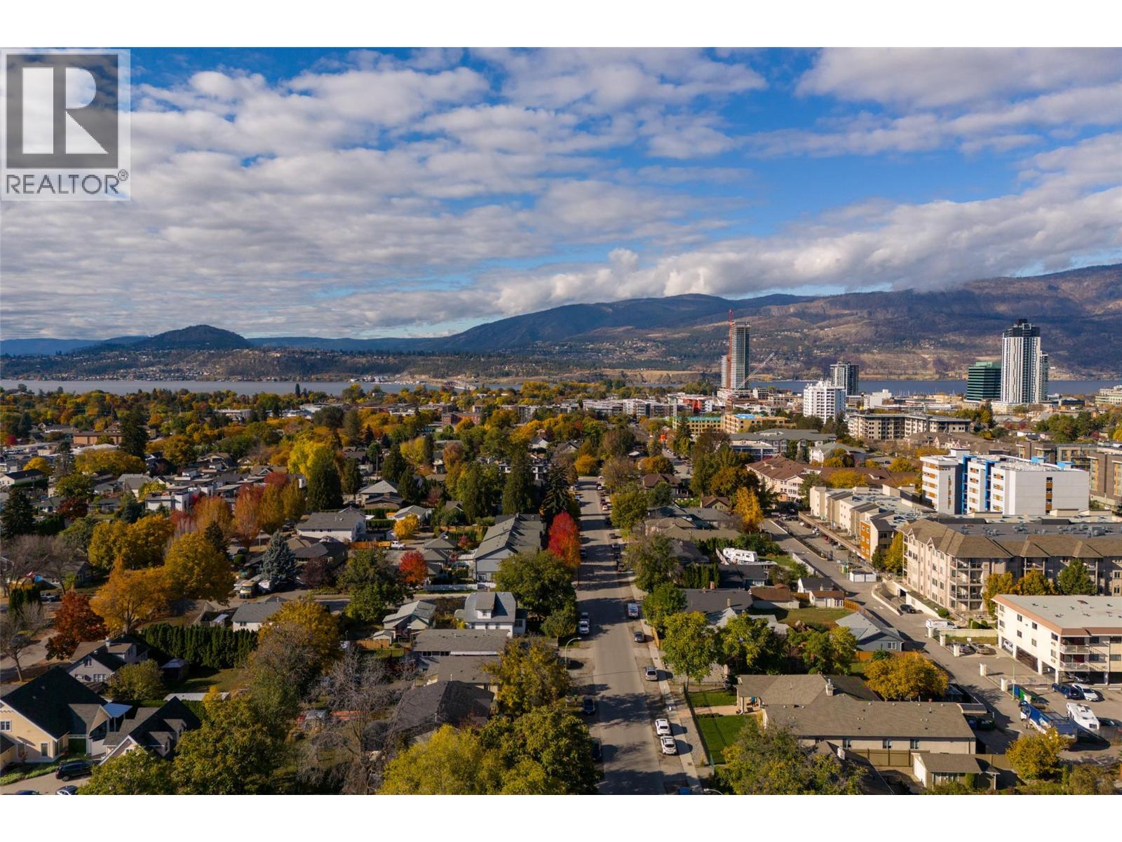  1025 Laurier Avenue, Kelowna