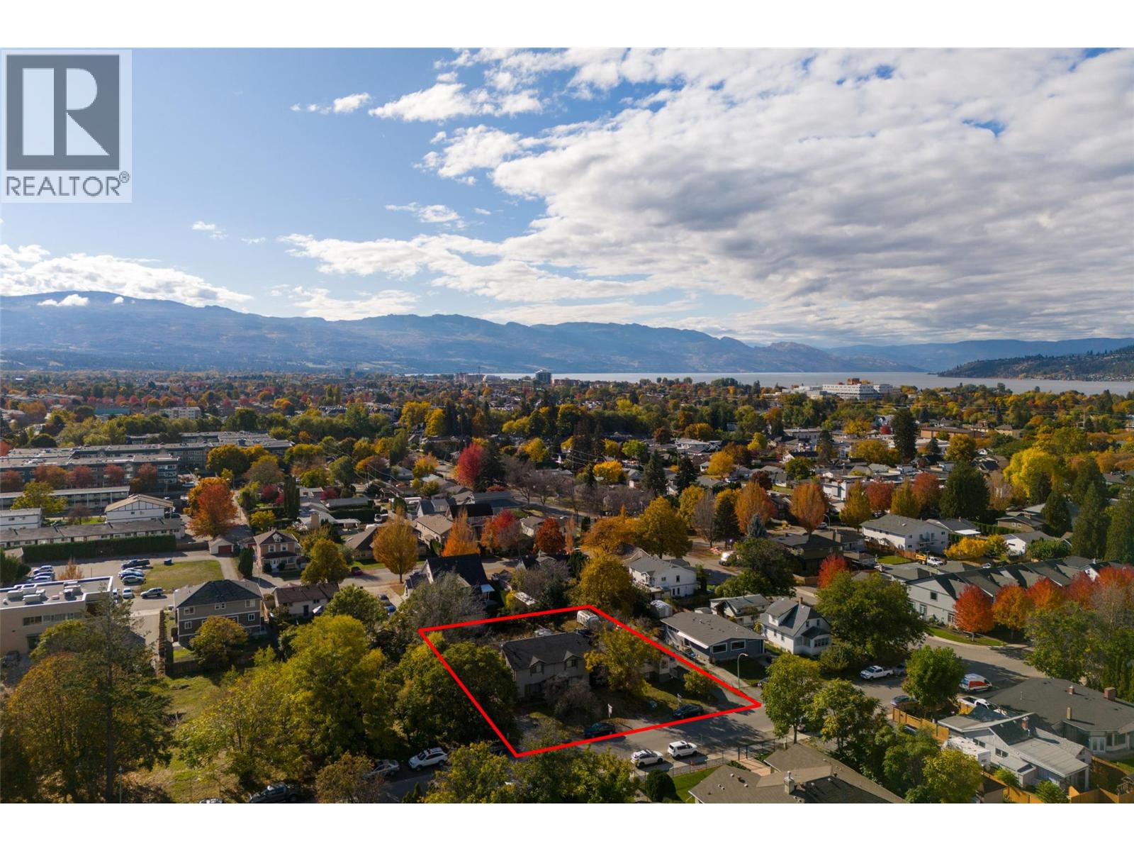  1025 Laurier Avenue, Kelowna