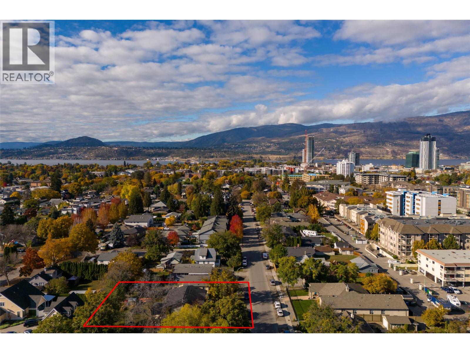  1025 Laurier Avenue, Kelowna
