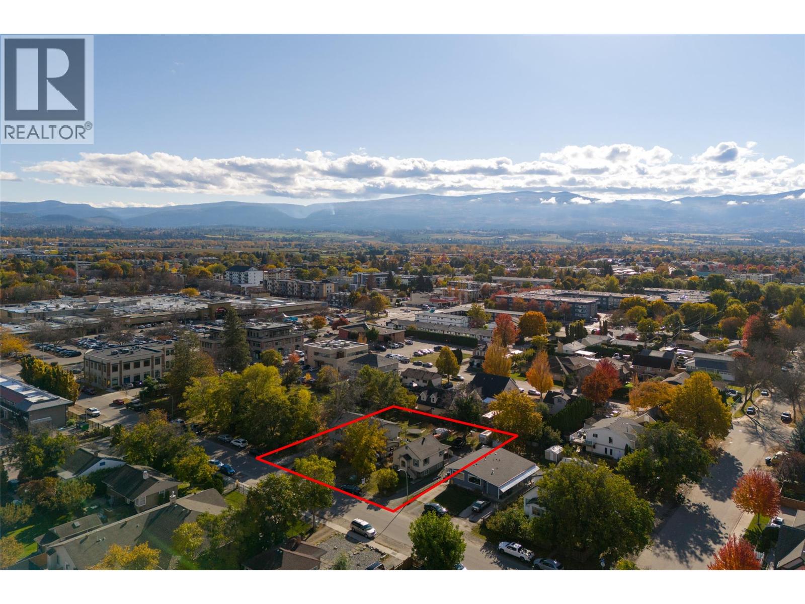  1025 Laurier Avenue, Kelowna