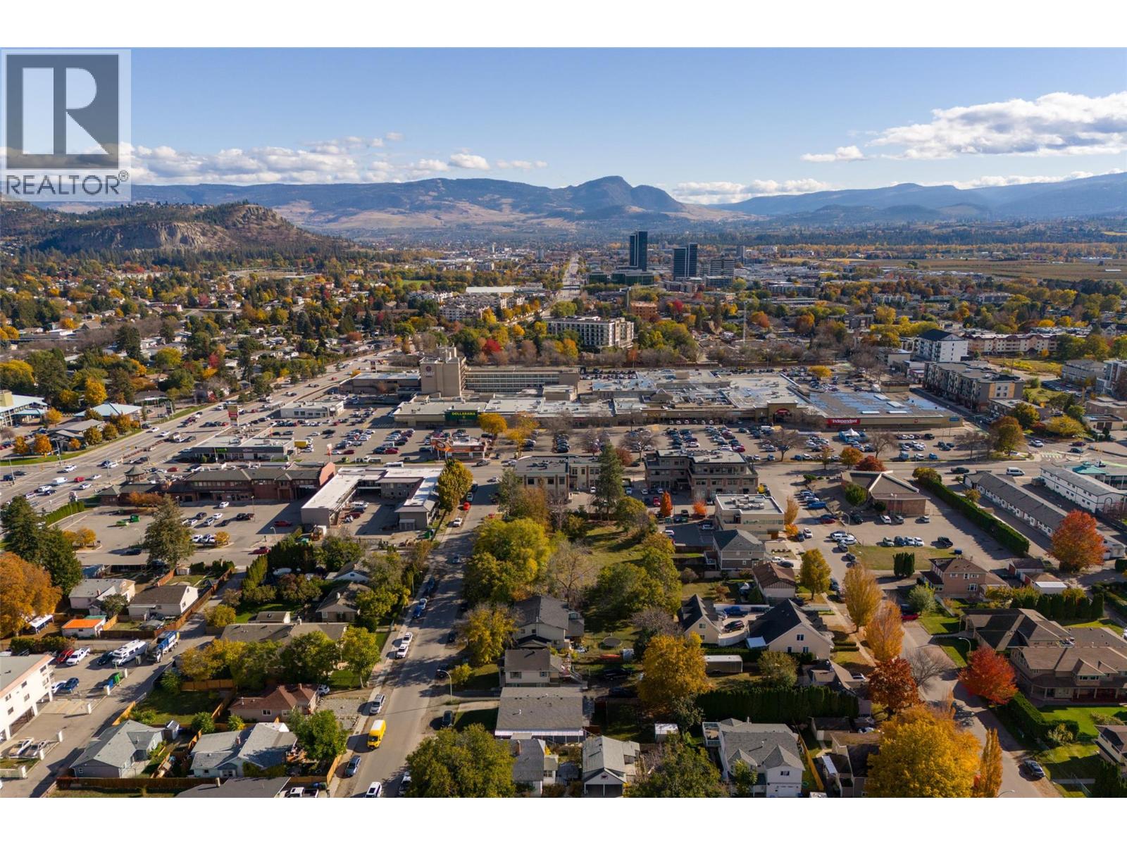  1025 Laurier Avenue, Kelowna