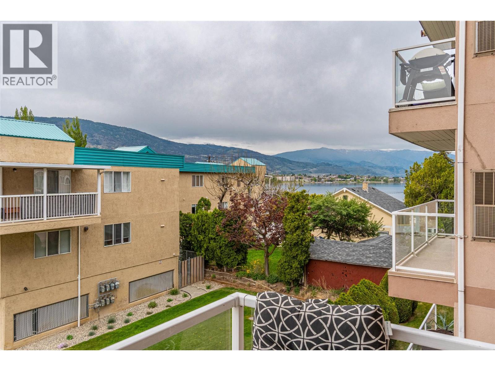 6805 Cottonwood Drive Unit# 206, Osoyoos