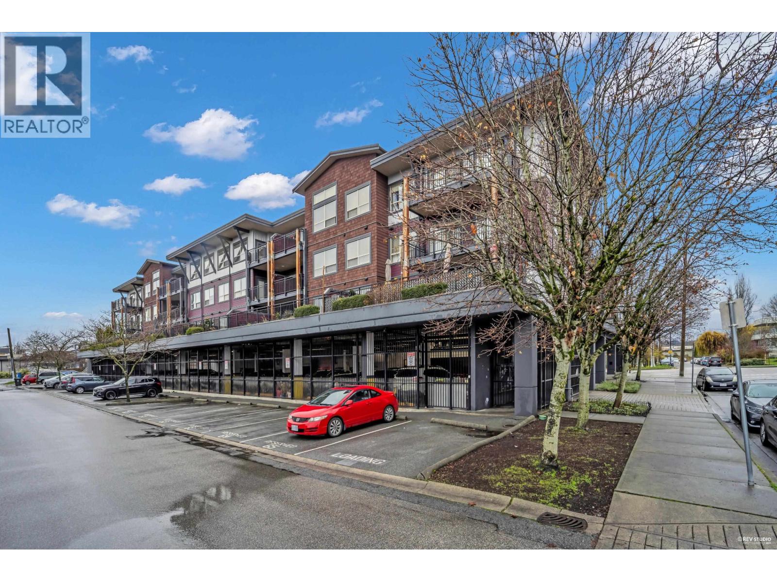 210 288 HAMPTON STREET, New Westminster