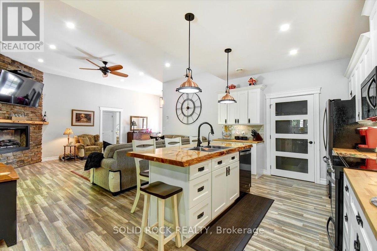 400 PIGDEN ROAD - 13